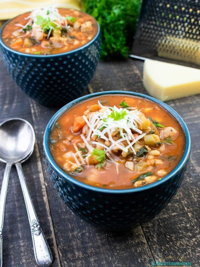 Simple Gluten-Free Minestrone Soup with Quinoa